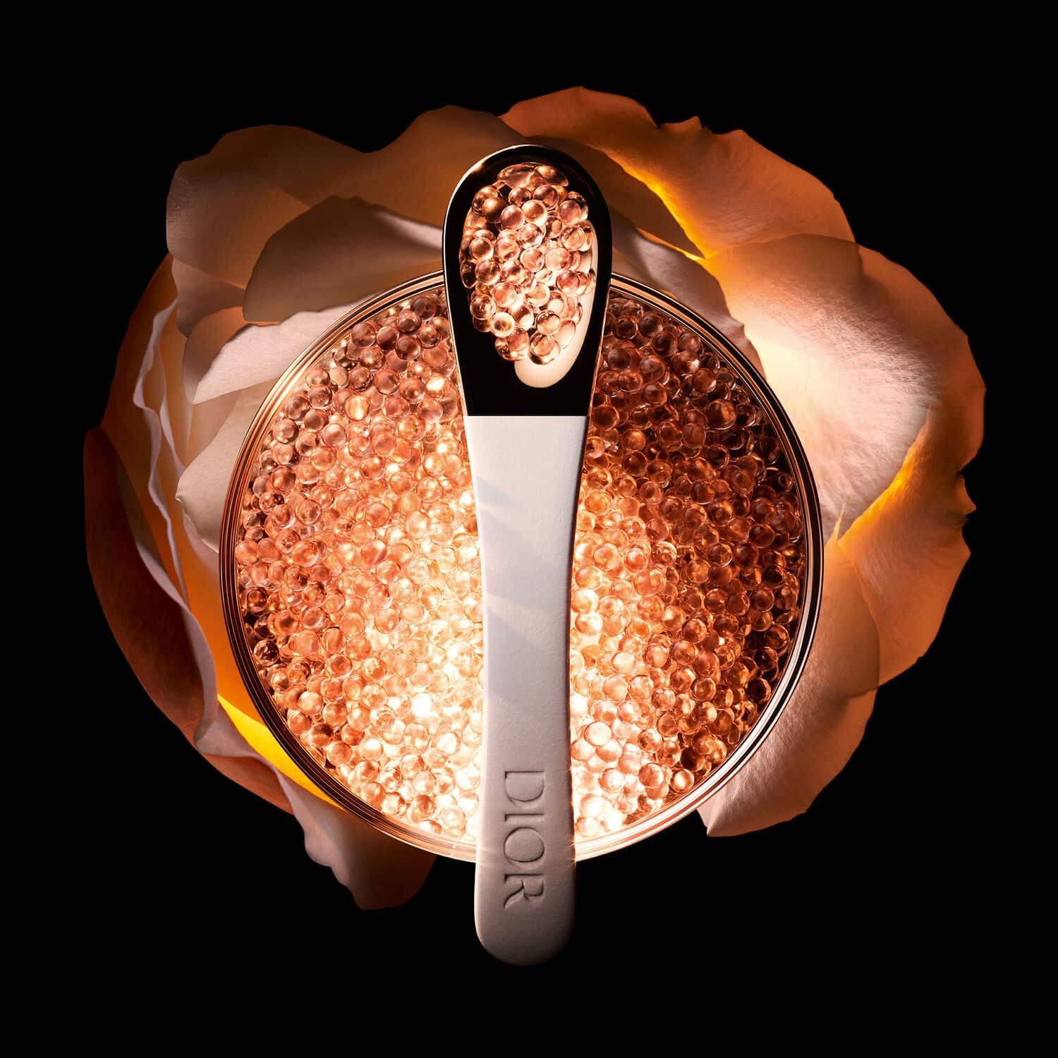 Dior Prestige* La Micro-Huile de Rose Activated Serum Dior Prestige* La Micro-Huile de Rose Activated Serum - Image 2