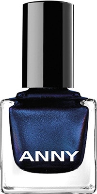 Anny Dancing in the Dark