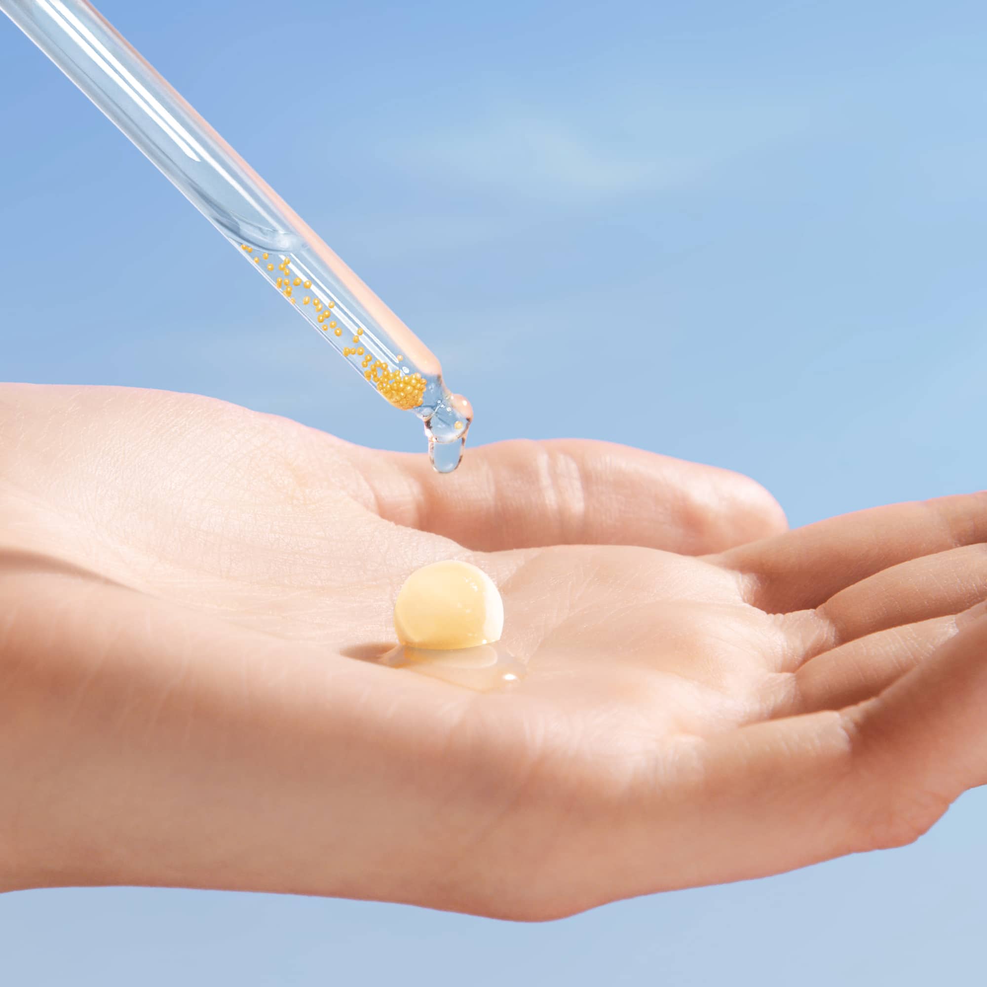 Guerlain Abeille Royale Bee Lab Shotᵀᴹ Guerlain Abeille Royale Bee Lab Shotᵀᴹ - Image 4