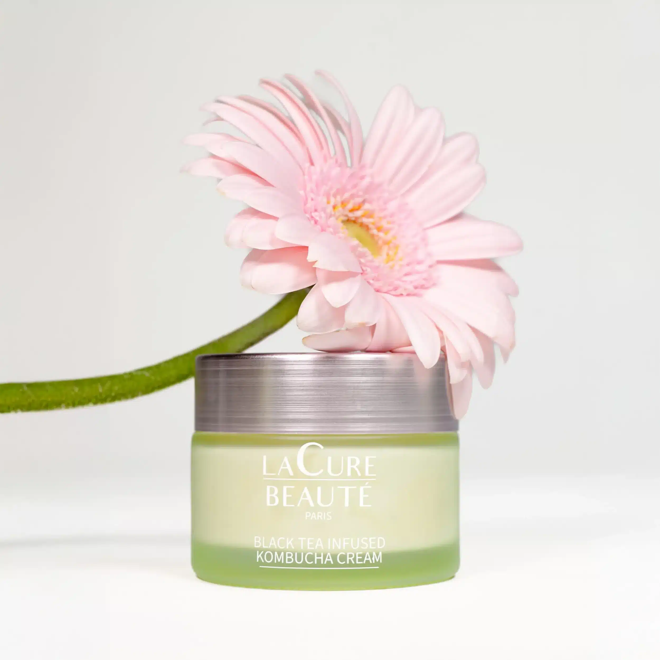 La Cure Beaute Black Tea Infused Kombucha Cream